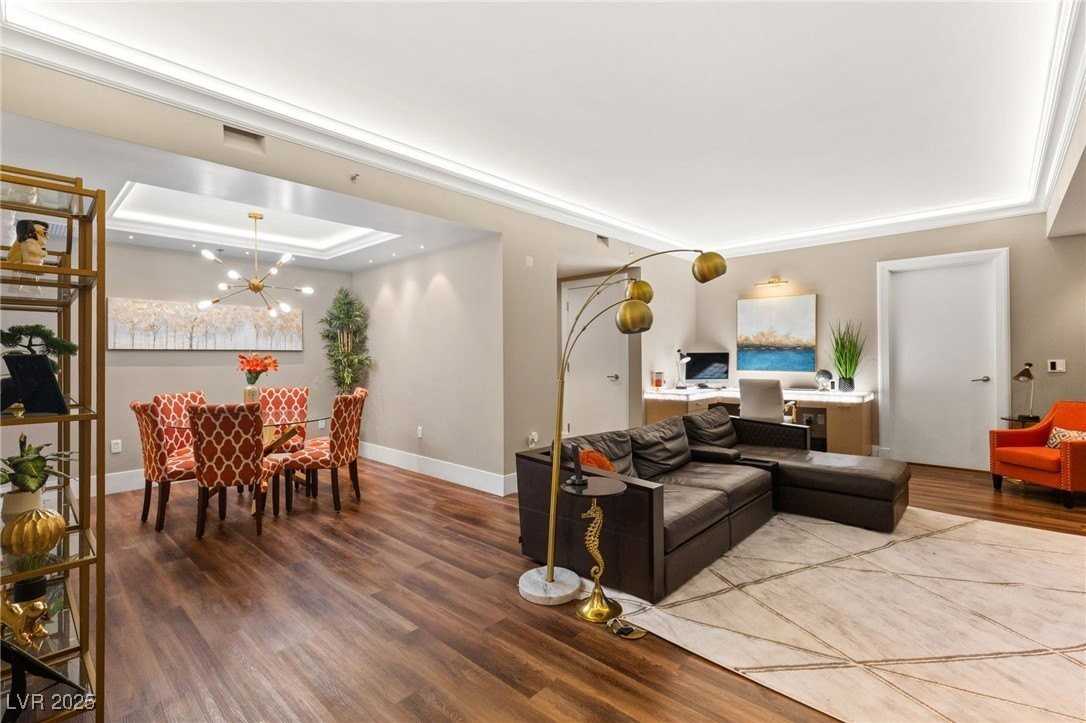 2700 South Las Vegas Boulevard #3705 - Photo 7 of 50