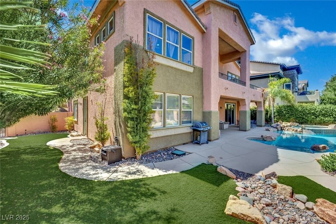 1004 Golden Age Ct - Photo 2 of 26