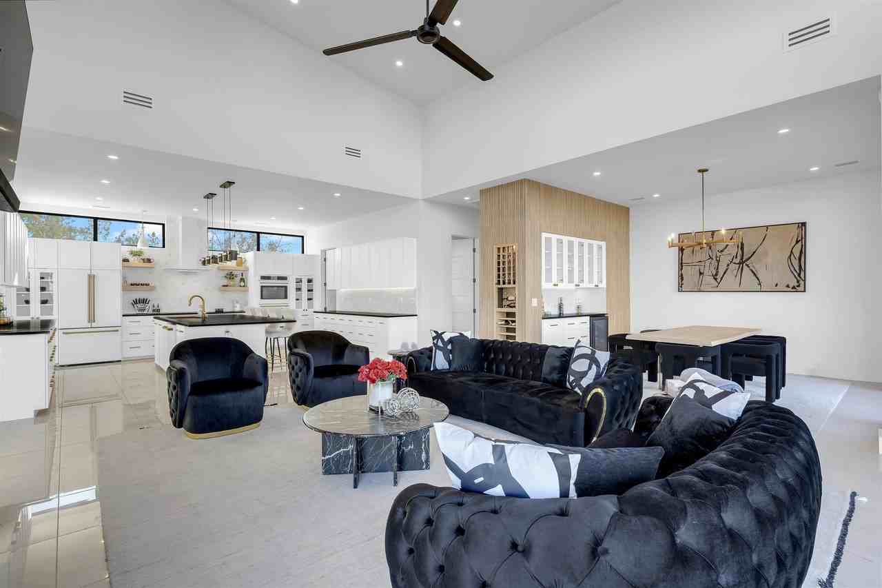 207 Kites Ct - Photo 7 of 30