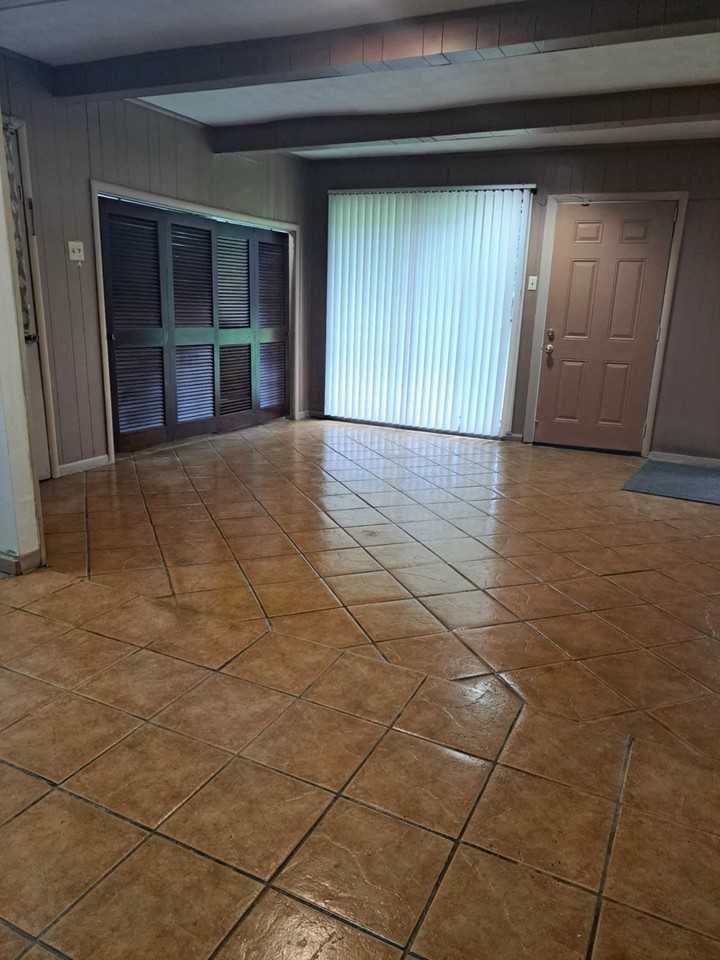 1351 Janis Dr - Photo 5 of 27