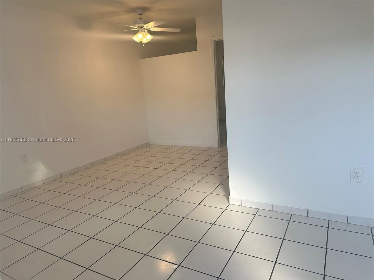 8350 Sw 65th Ave #N4 - Photo 6 of 12