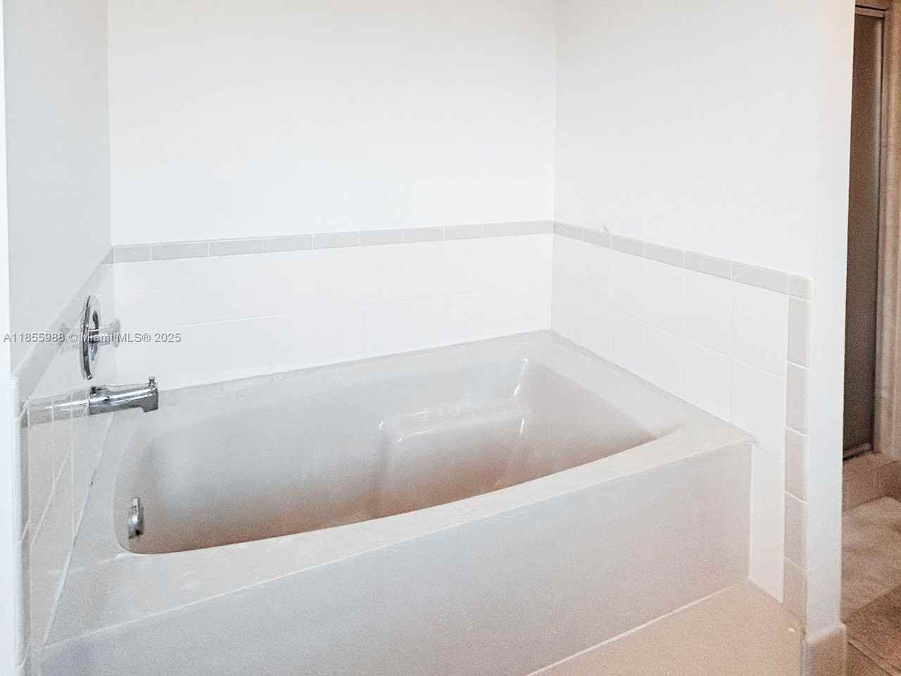 14141 Southwest 156th Terrace - Photo 4 of 9