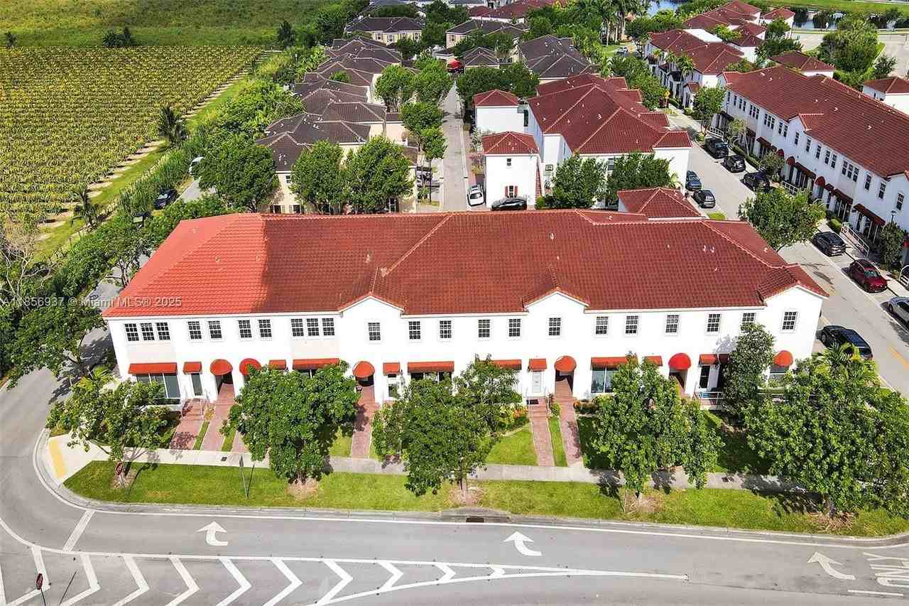 9500 Sw 167th Ave #9500 - Photo 3 of 45