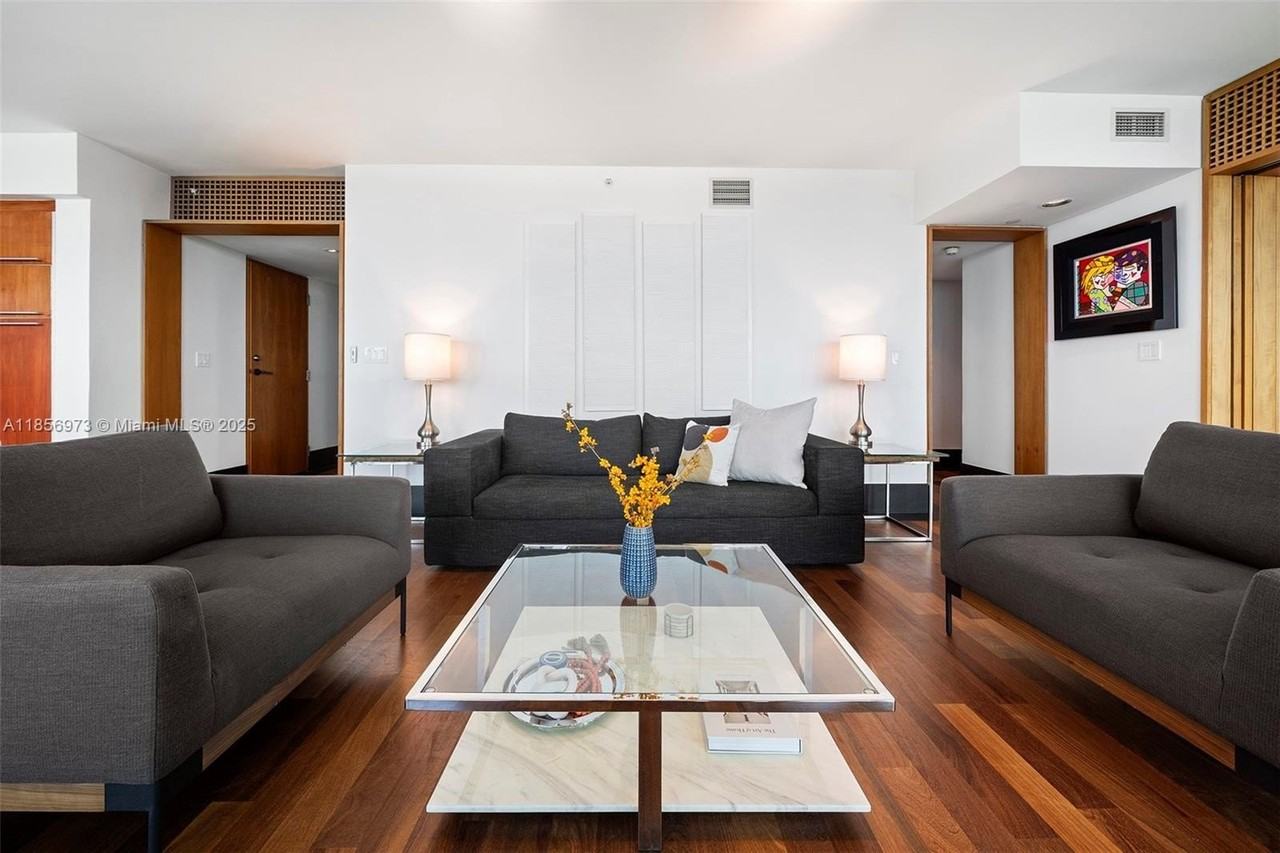 101 20th St #3803 - Photo 7 of 43