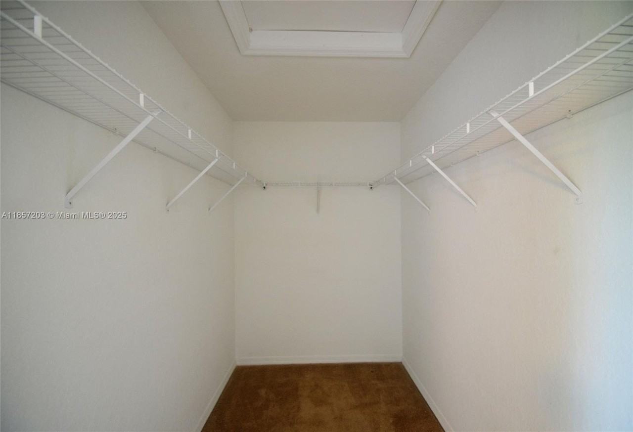 1958 Southwest 60th Terrace #1958 - Photo 3 of 24