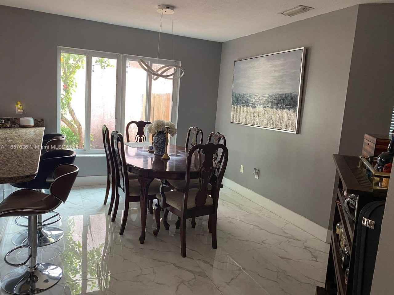 9051 Southwest 215th Terrace - Photo 7 of 23