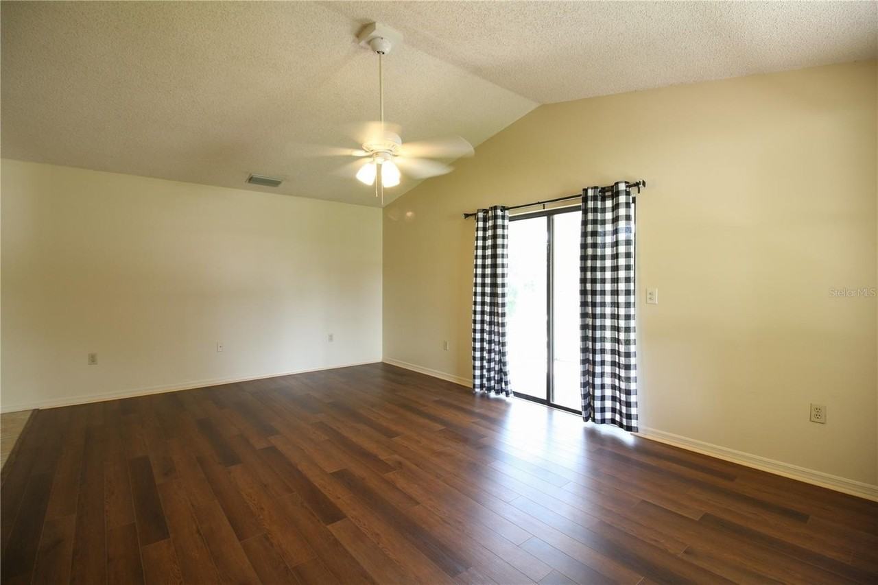 6324 Highland Gardens Ct - Photo 4 of 16