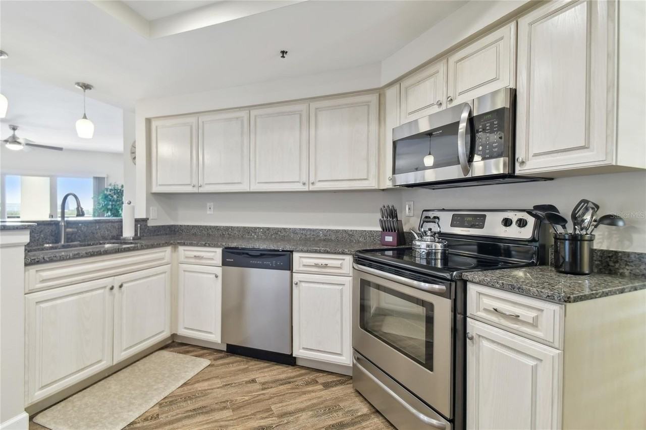 1002 South Harbour Island Boulevard #1507 - Photo 2 of 21