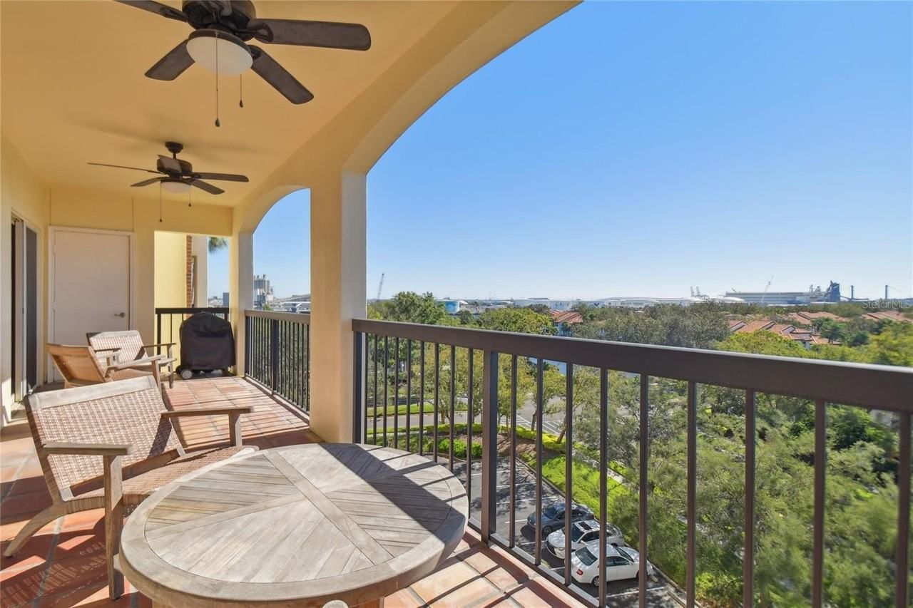 1002 South Harbour Island Boulevard #1507 - Photo 6 of 21