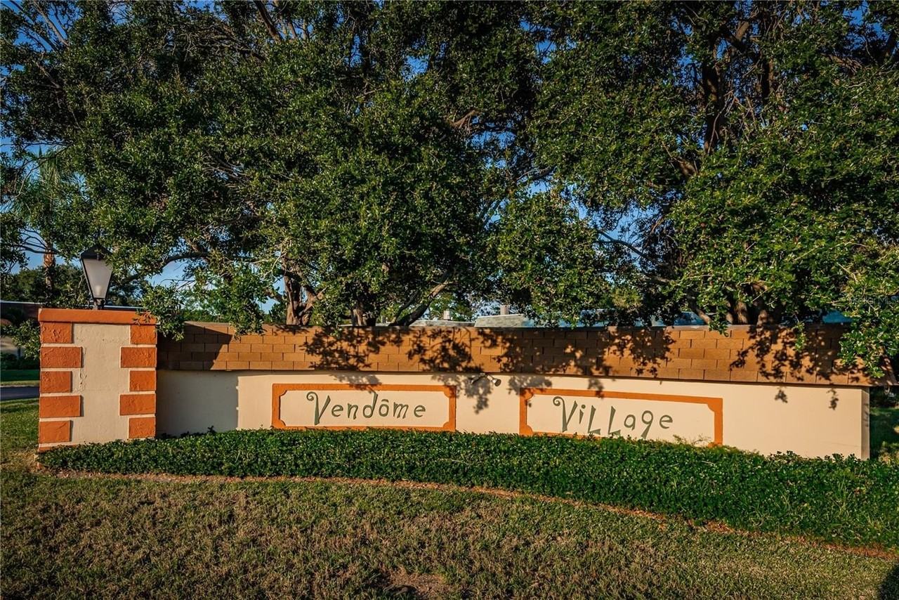 6935 Monte Carlo N - Photo 2 of 24