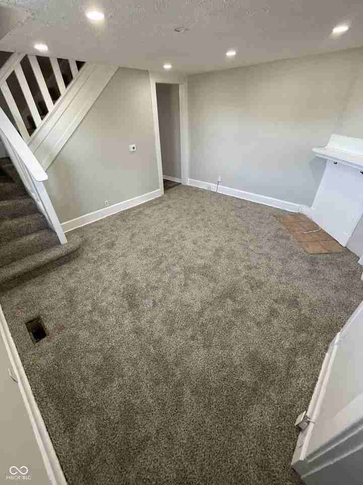 37 N Randolph St - Photo 3 of 21