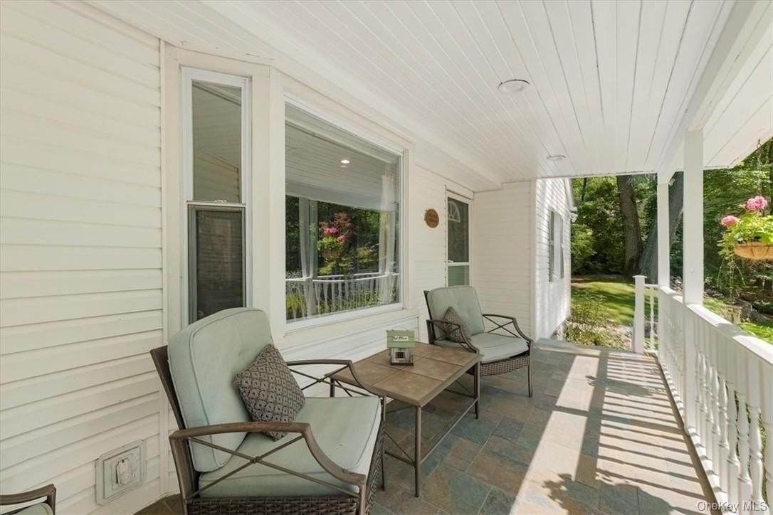 13 Split Rock Rd - Photo 3 of 36