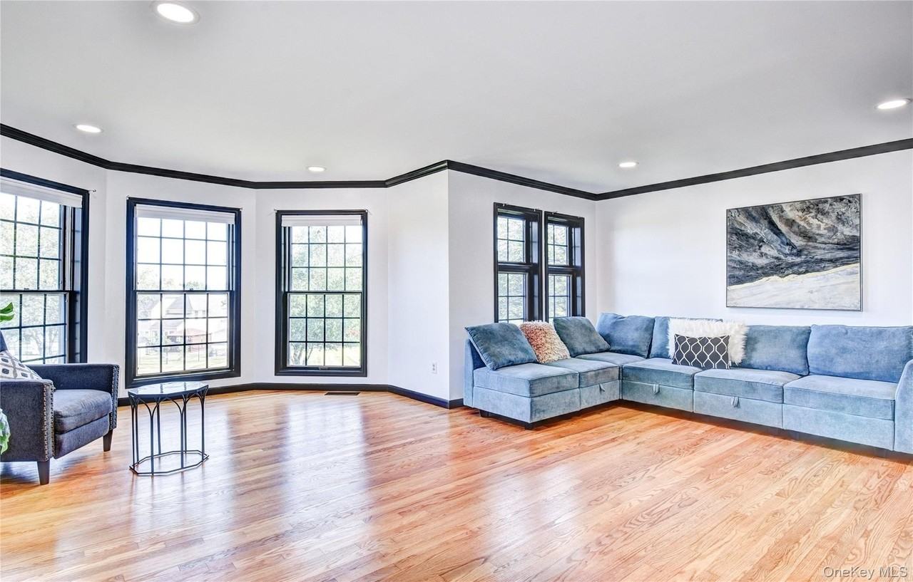 3 Lake View Dr - Photo 4 of 28