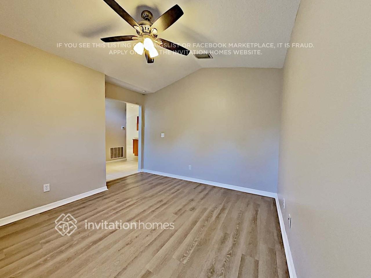 2628 Brookville Dr - Photo 3 of 20