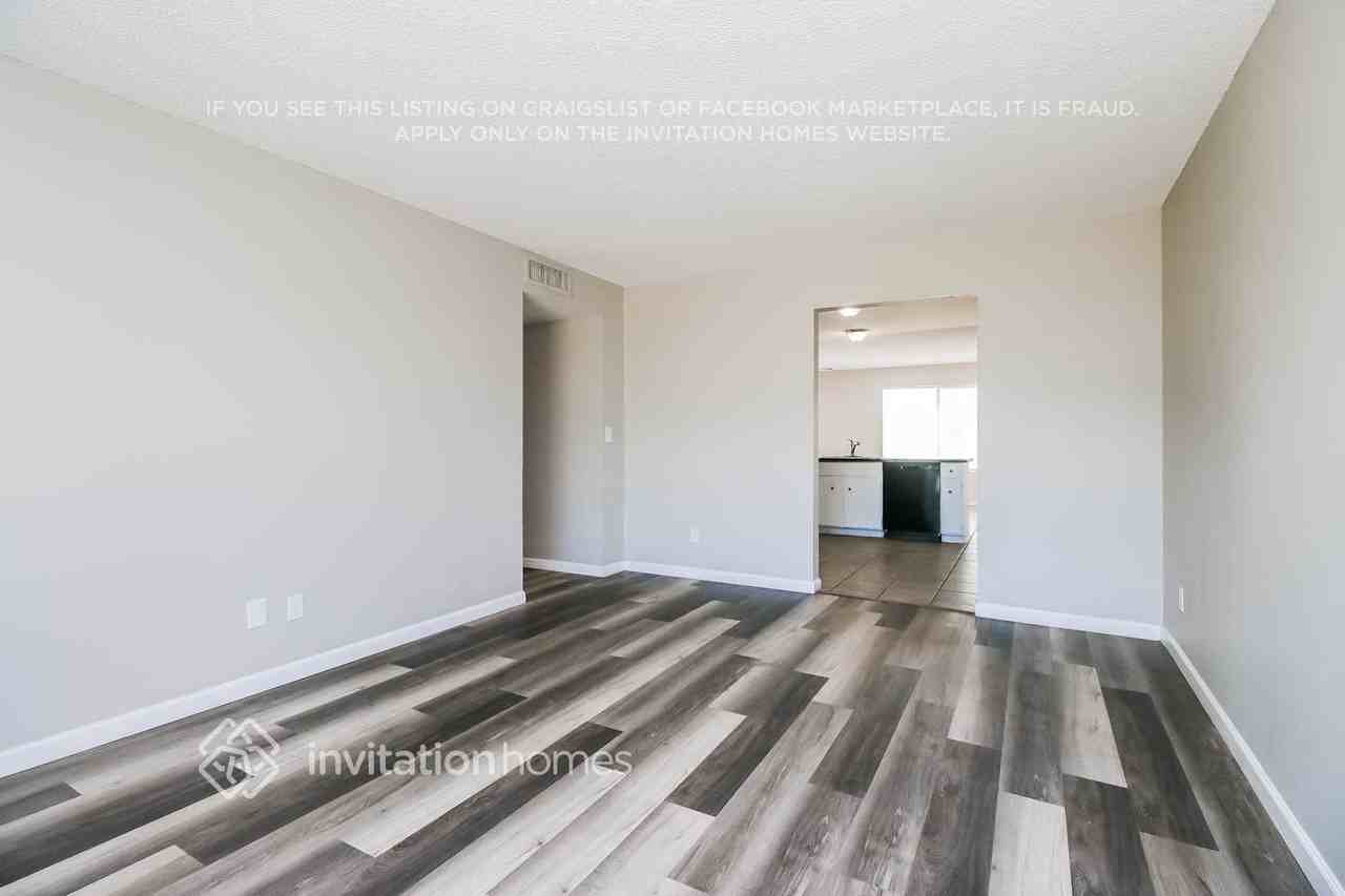705 W Magdalena Dr - Photo 3 of 15
