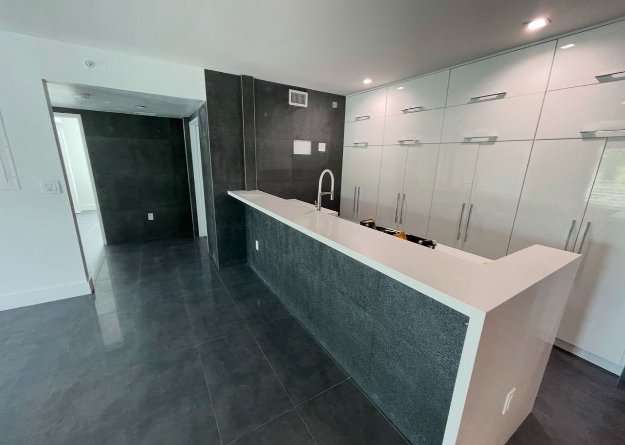 110 Sw 12th St #401 - Photo 4 of 8