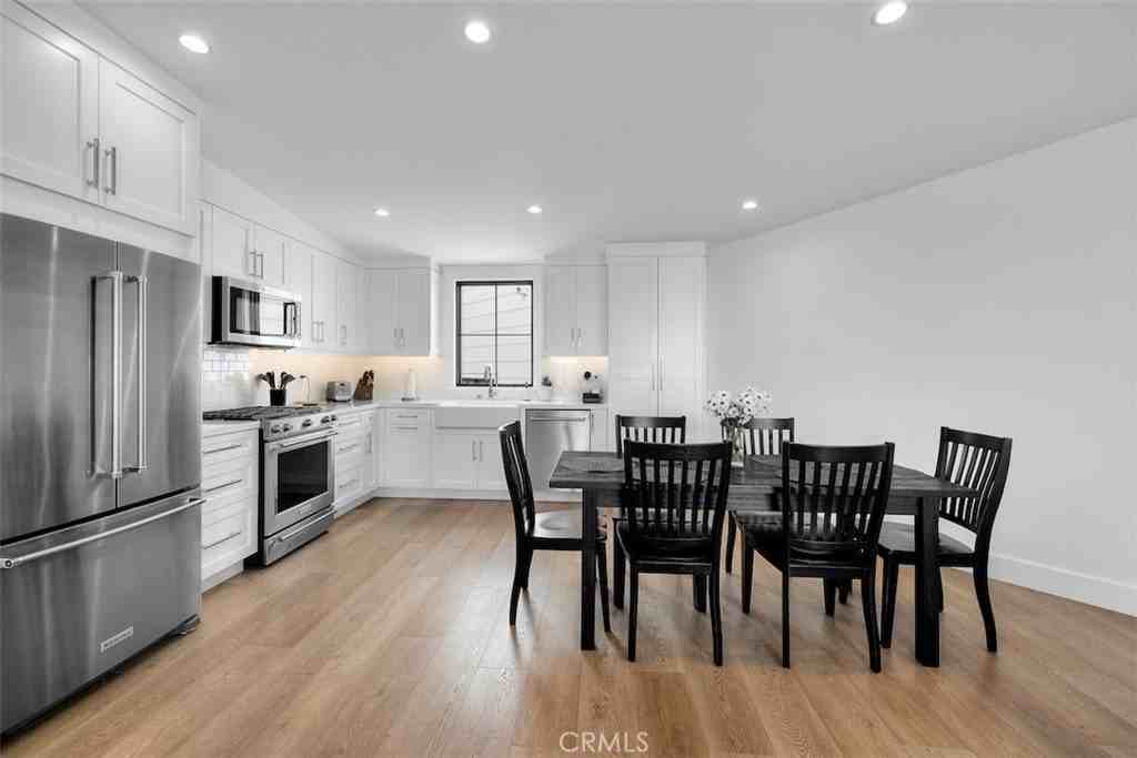 2406 Silverstrand Ave - Photo 5 of 19