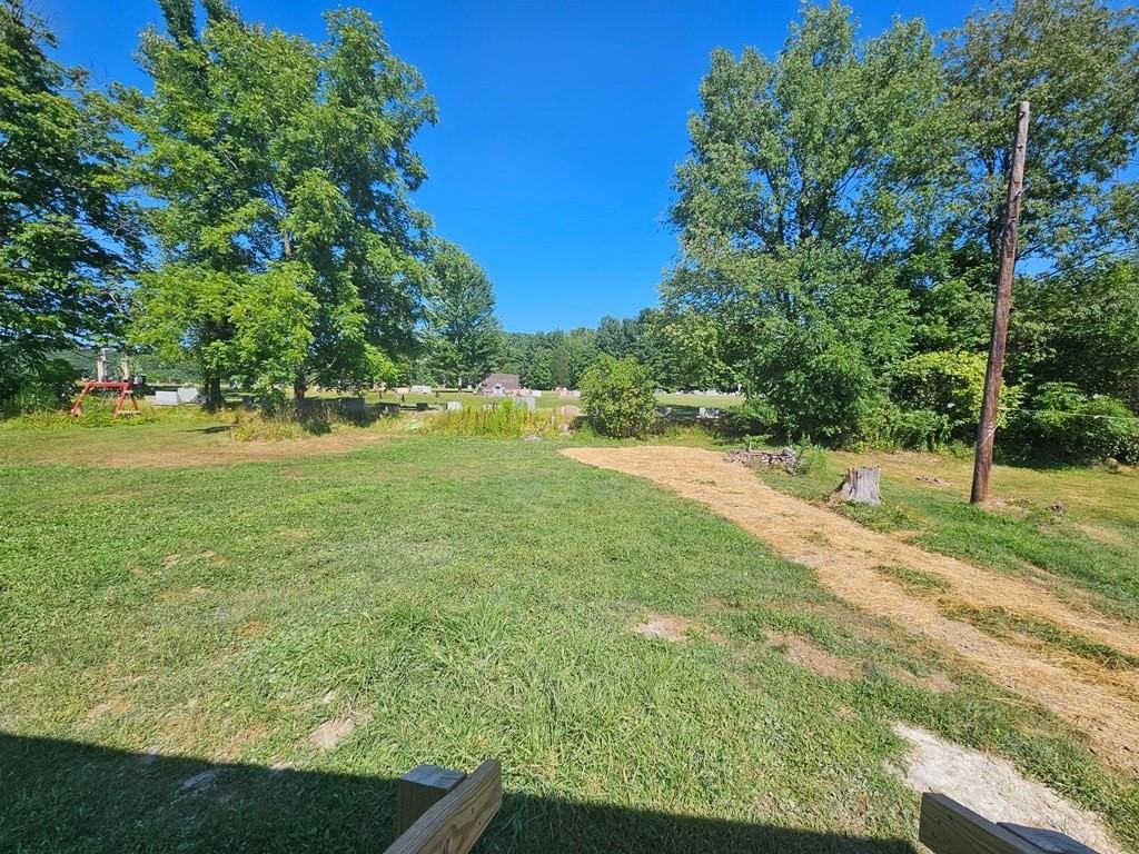 202 Nichols Street - Photo 2 of 16