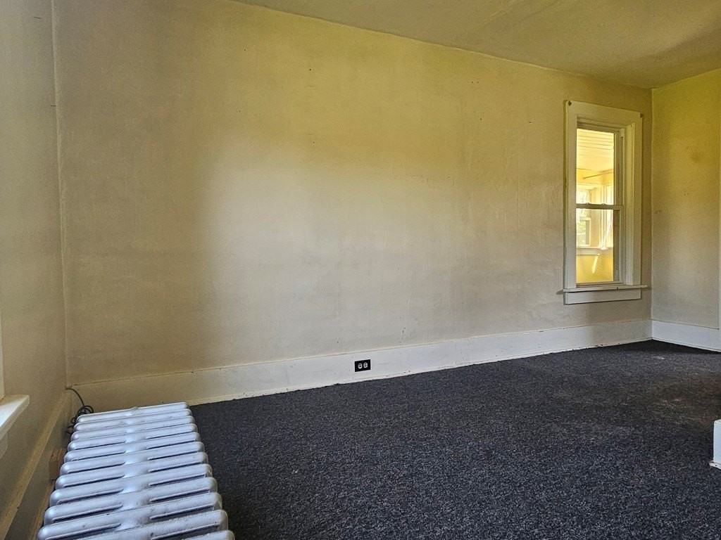 202 Nichols Street - Photo 5 of 16