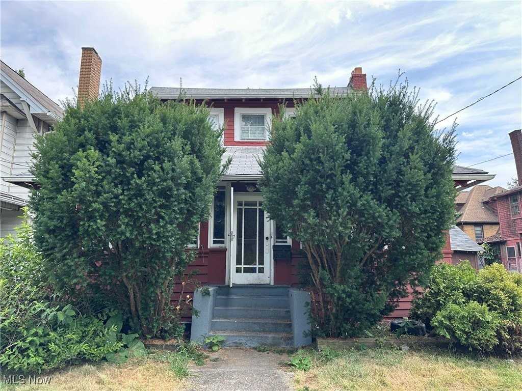 1217 Florencedale Ave - Photo 2 of 14