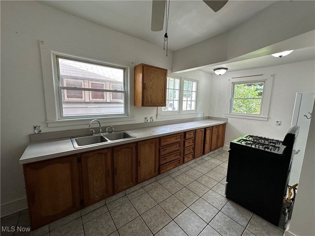 1217 Florencedale Ave - Photo 6 of 14