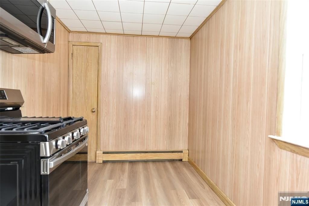 28 Reid Ave - Photo 5 of 10