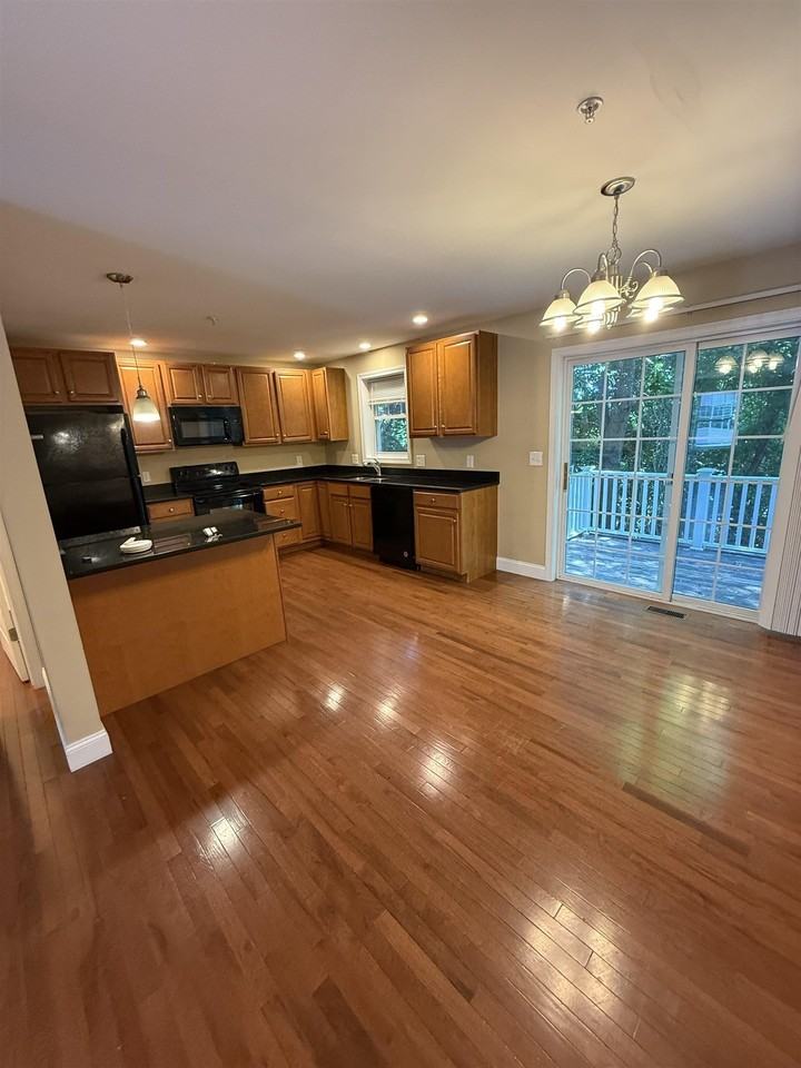 5 Sheffield Dr - Photo 6 of 33