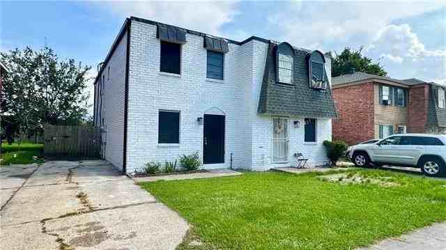 9042 Bunker Hill Rd - Photo 2 of 14