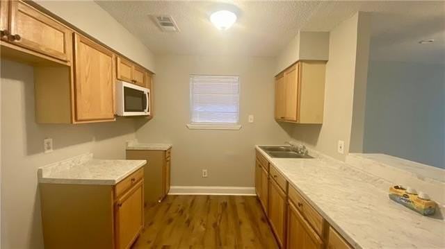 9042 Bunker Hill Rd - Photo 5 of 14