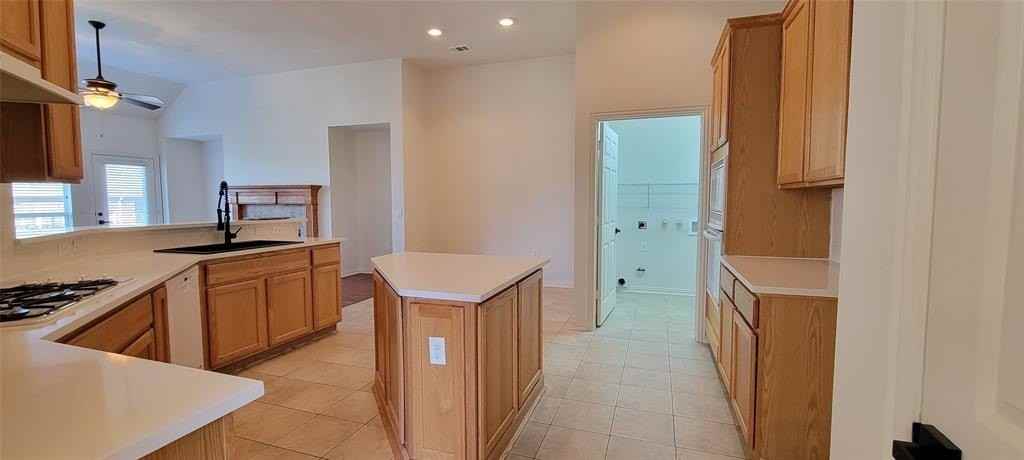 1467 Cattle Baron Ct - Photo 7 of 32