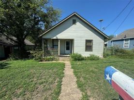 718 N Houston St - Photo 1 of 1