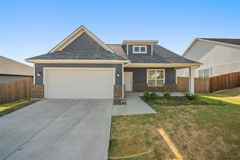 717 Taliaferro Trl - Photo 1 of 1