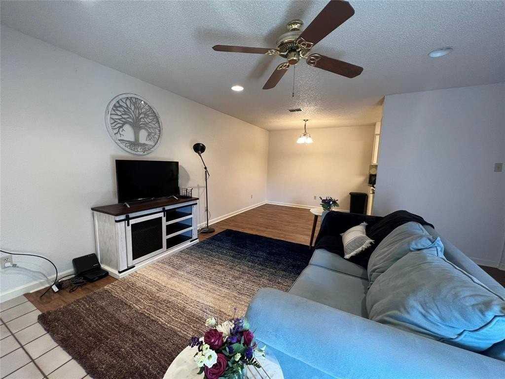 3129 Sappington Pl - Photo 5 of 15