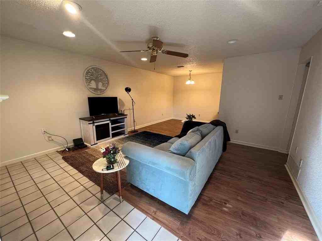 3129 Sappington Pl - Photo 6 of 15