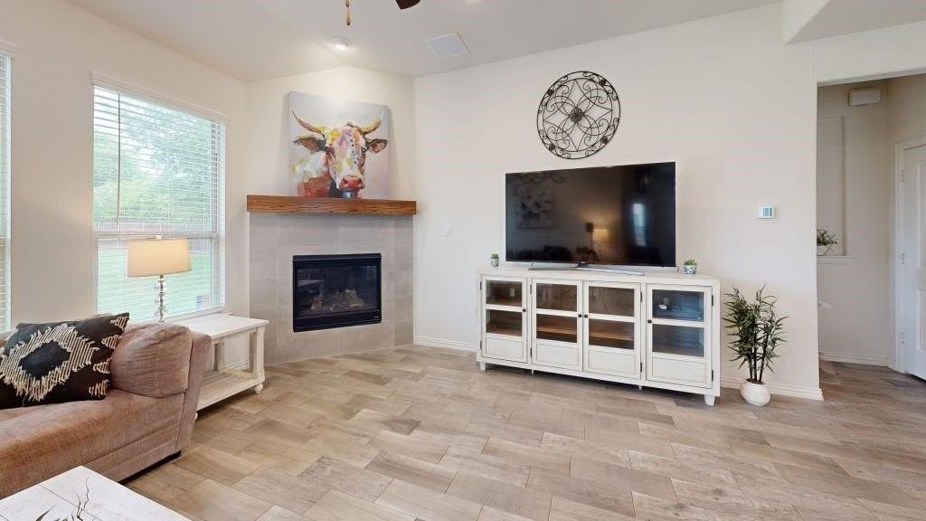 15521 Cademan Ct - Photo 5 of 40