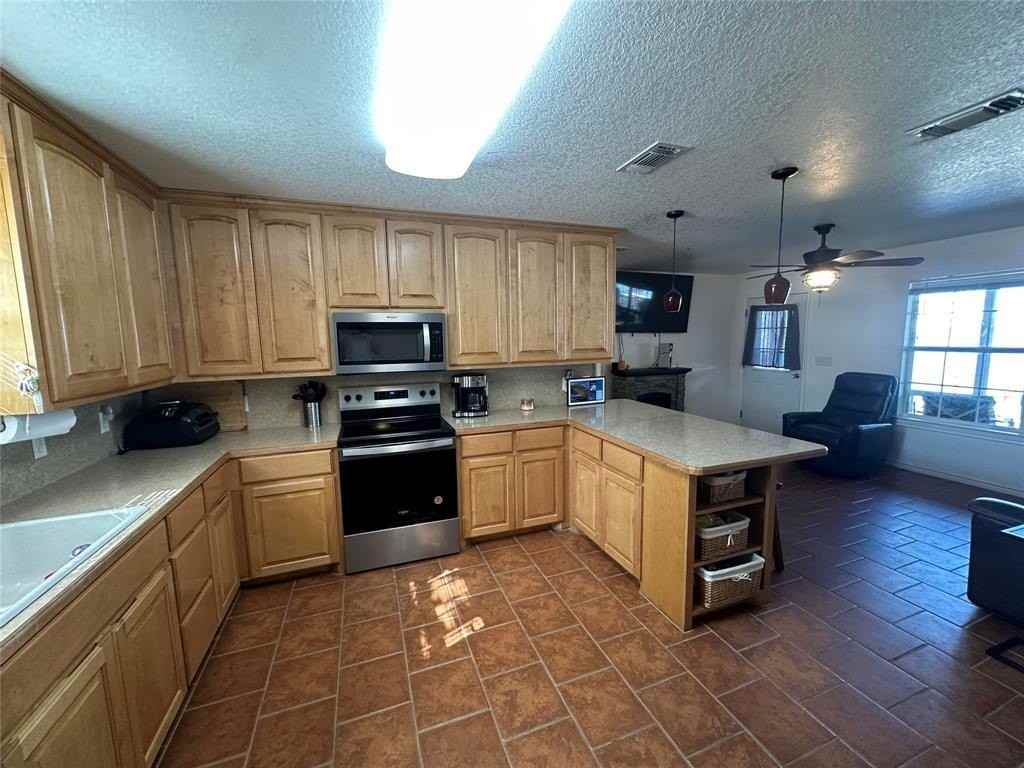 348 Lake Loop - Photo 6 of 11