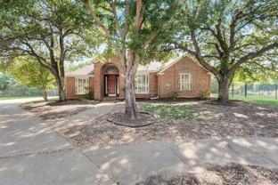 217 Stanford Ct - Photo 1 of 1