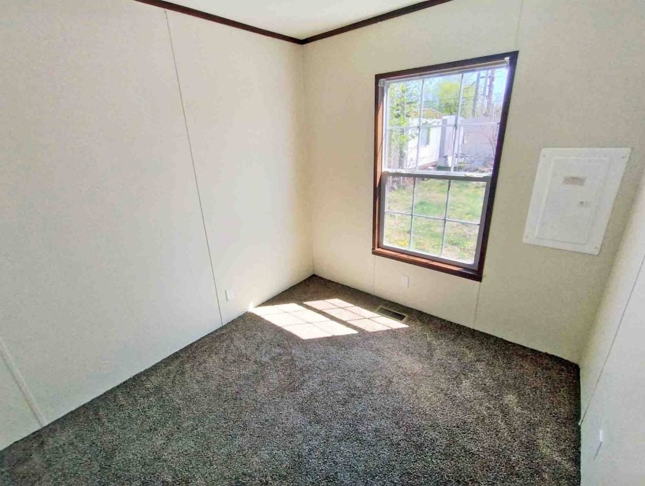 133 Rea #133 - Photo 5 of 6