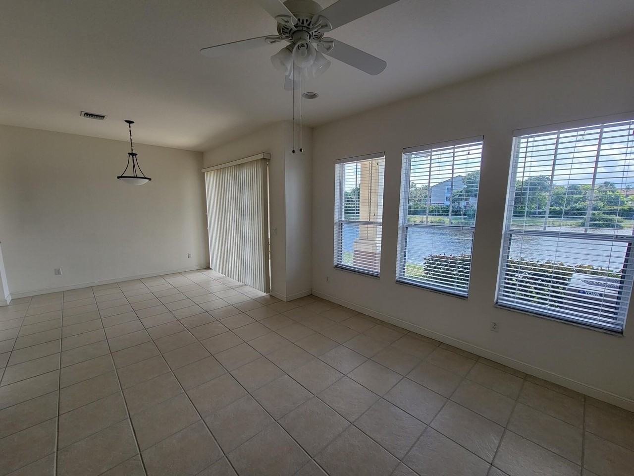 685 Pacific Grove Drive #2 - Photo 4 of 31