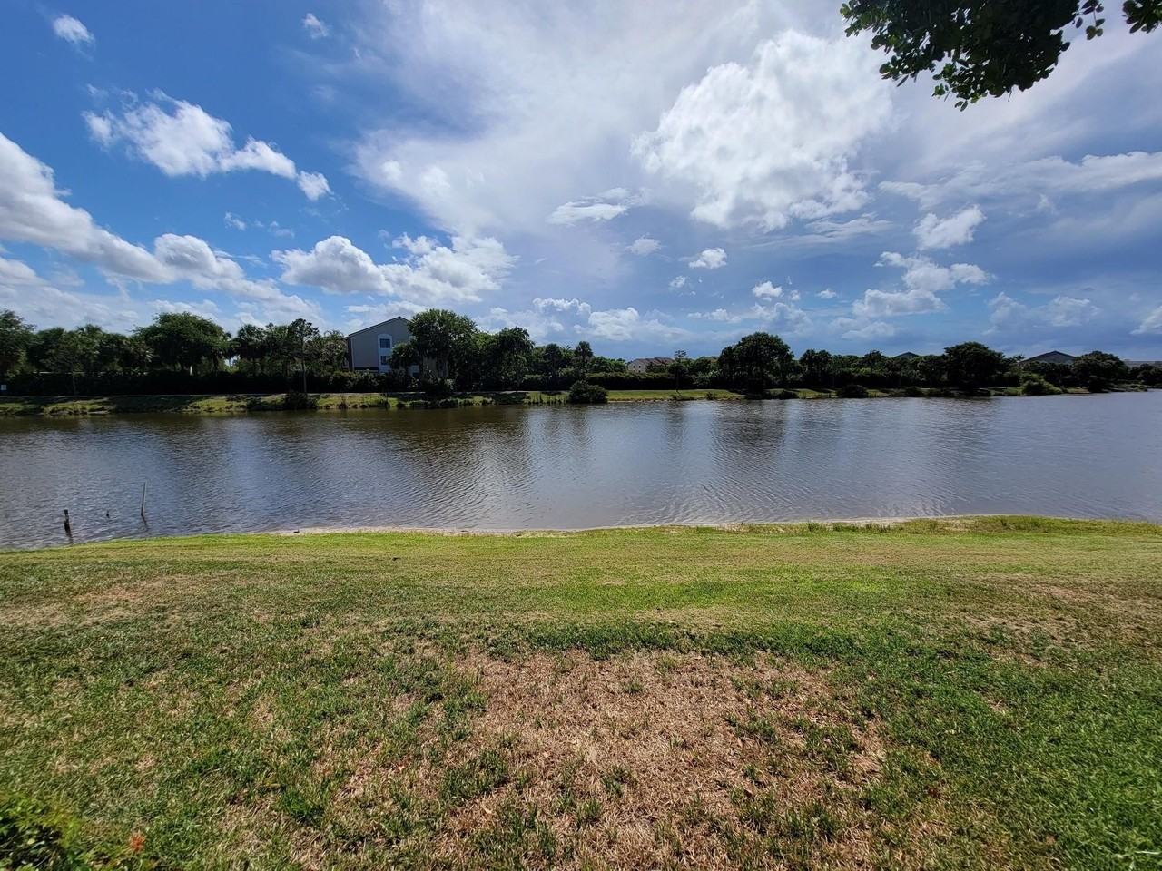 685 Pacific Grove Drive #2 - Photo 7 of 31