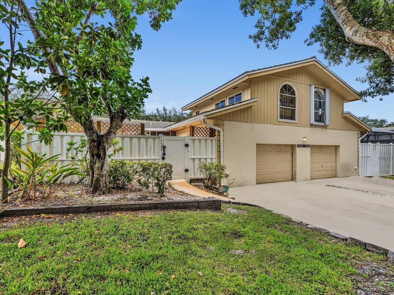 12549 Woodmill Drive - Photo 4 of 50