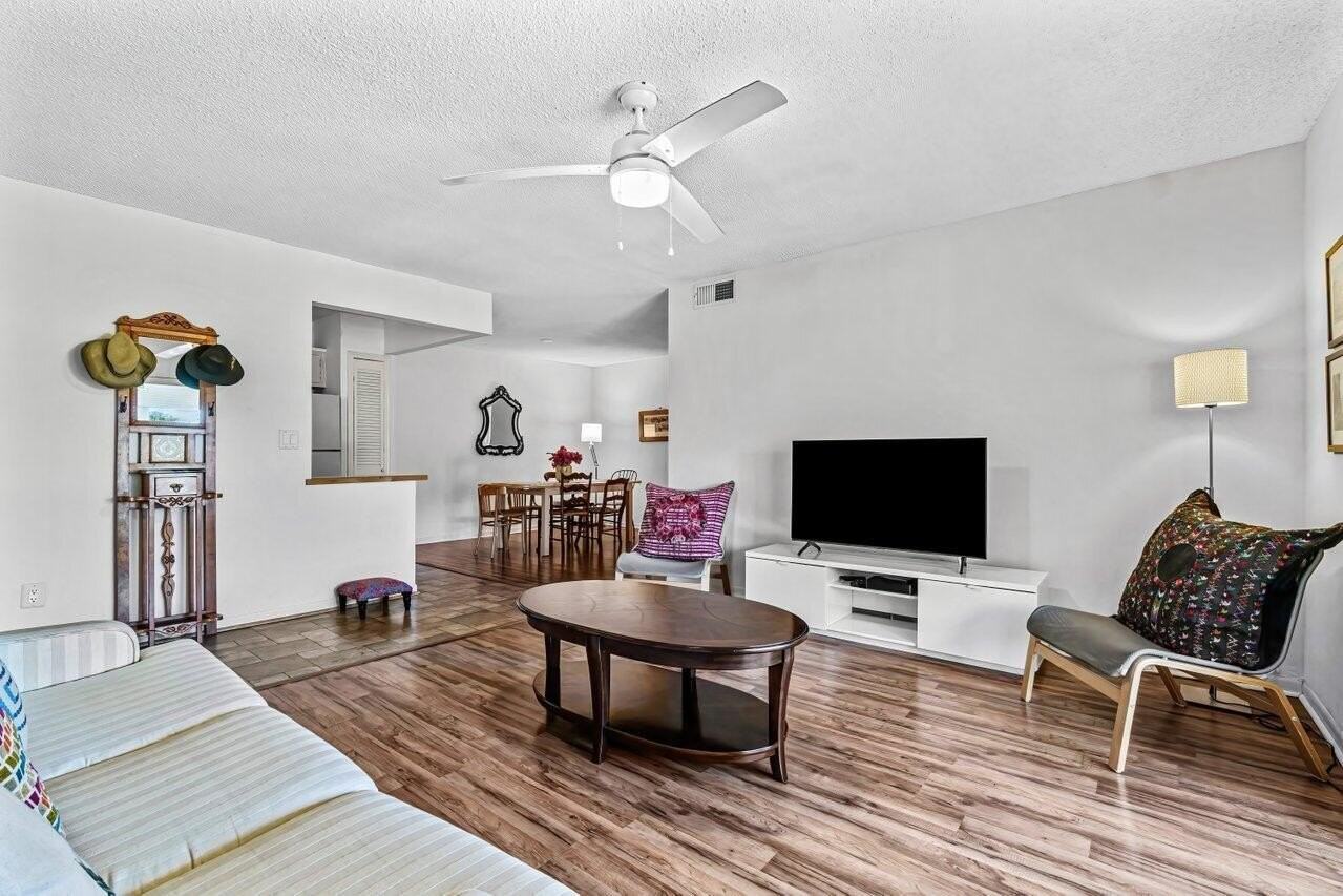 1000 Nw 13th St #213A - Photo 4 of 34