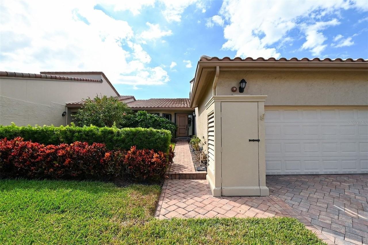 2369 Harbour Oaks Dr - Photo 4 of 50