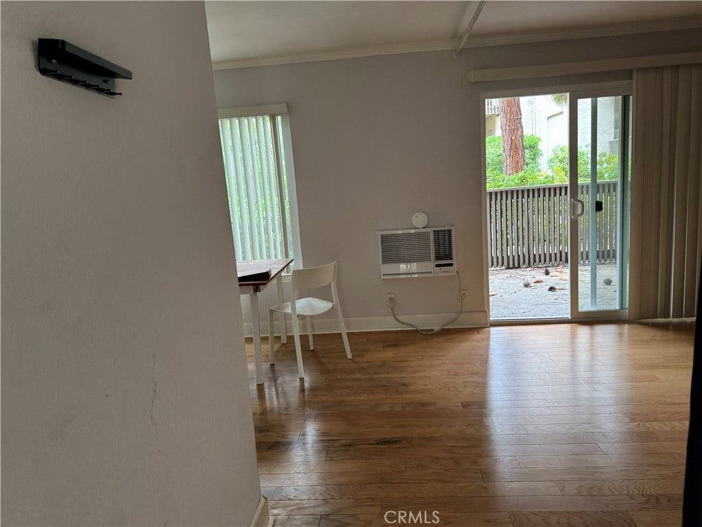 8515 Villa La Jolla Dr - Photo 2 of 10