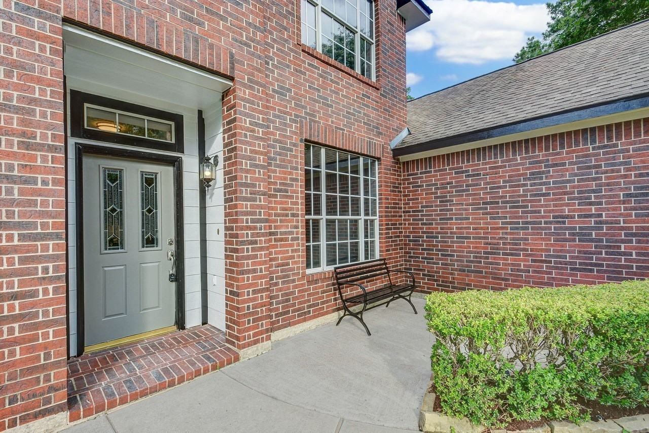 182 N Millport Cir - Photo 4 of 48