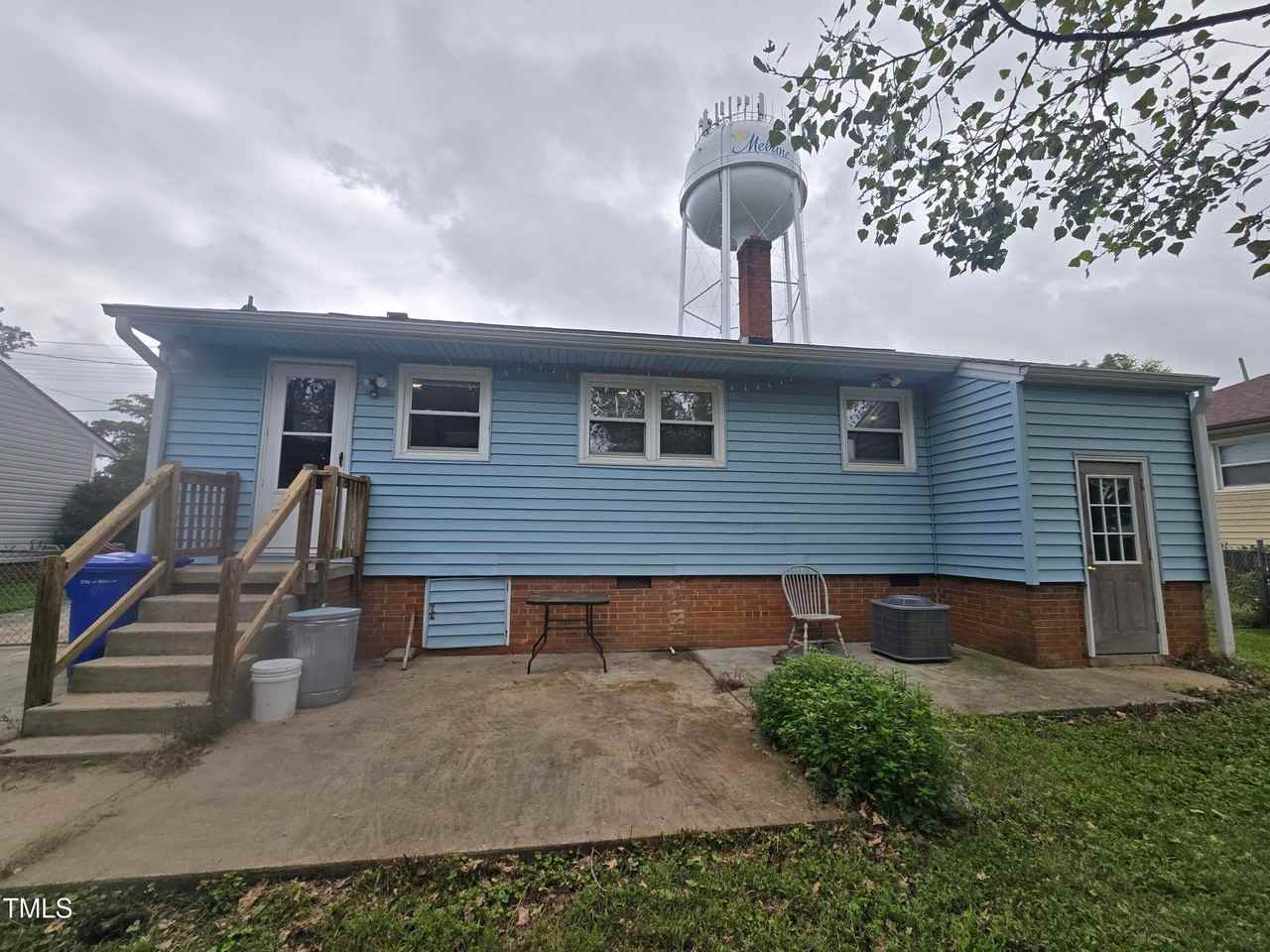 110 11th Street - Photo 2 of 15