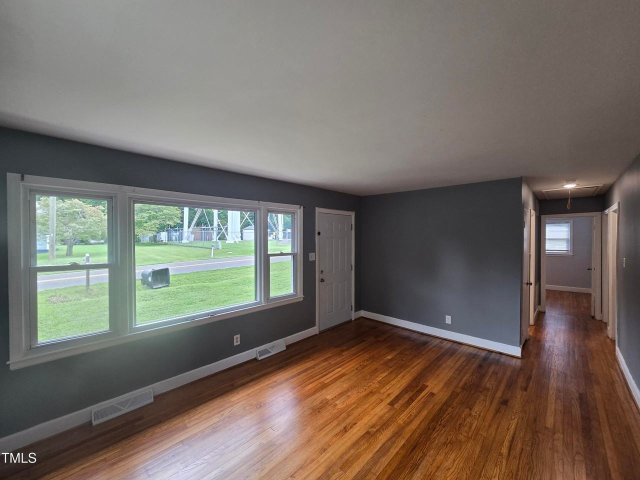 110 11th Street - Photo 3 of 15