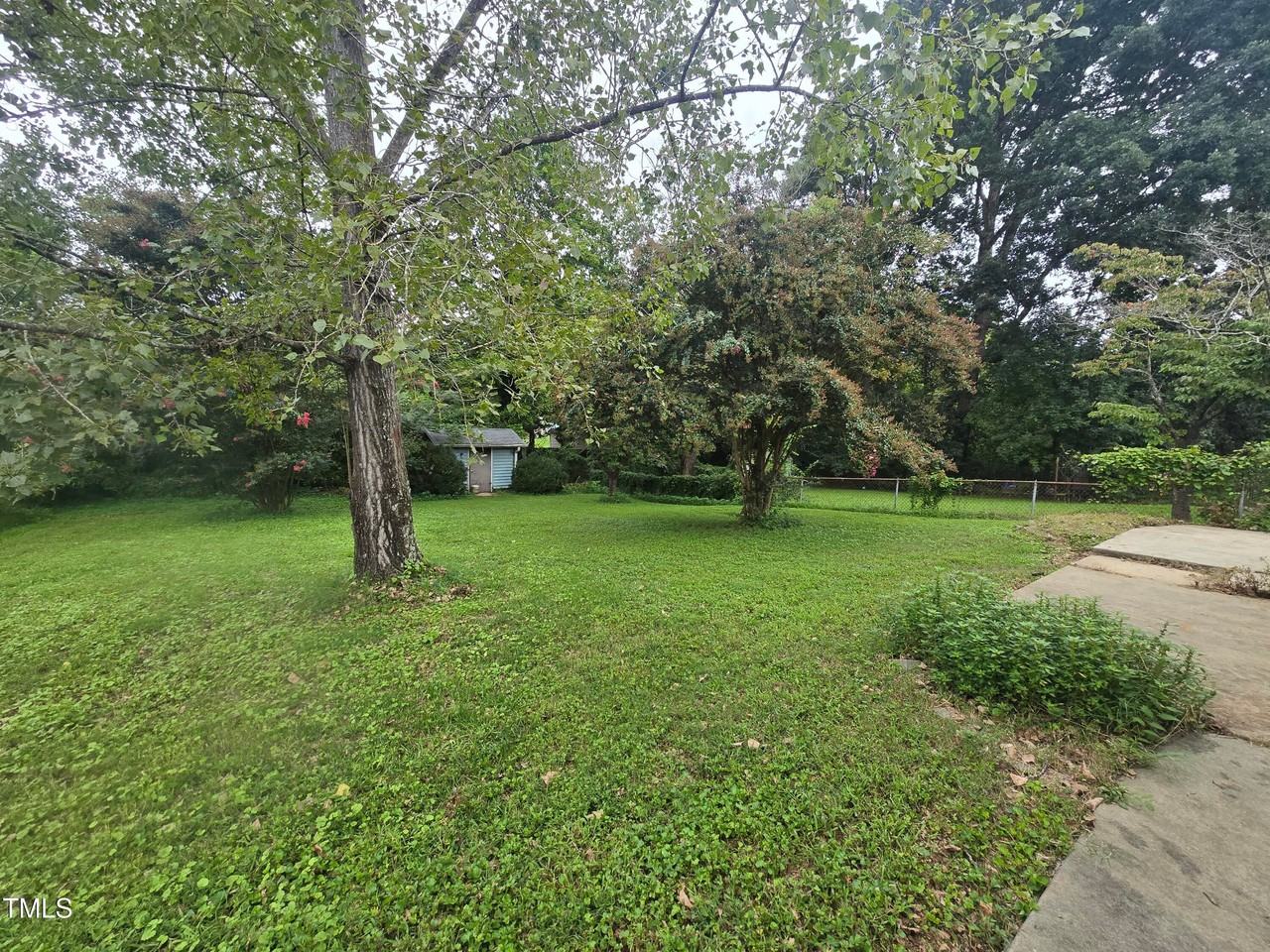 110 11th Street - Photo 6 of 15