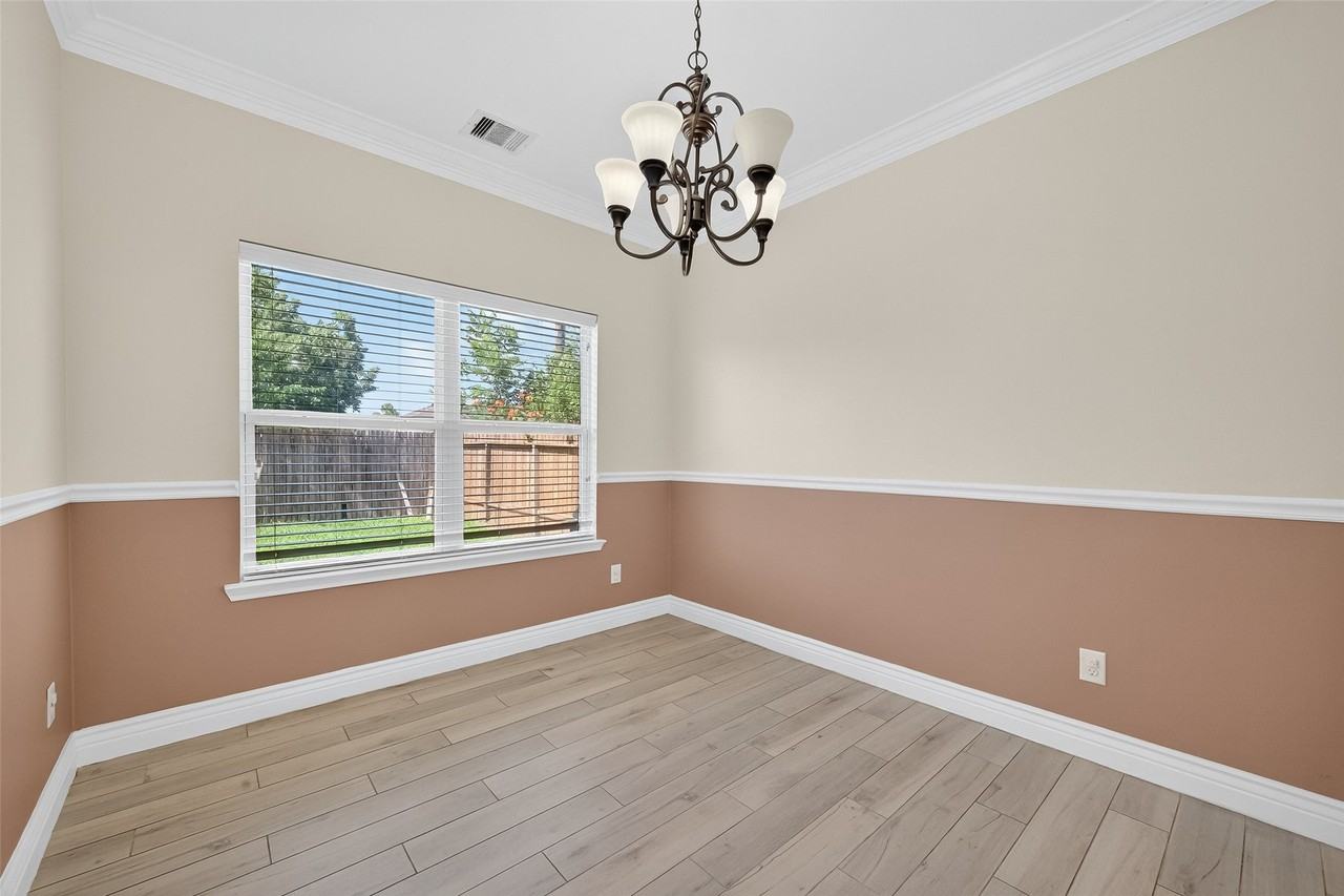 19126 Walbrook Meadows Ln - Photo 4 of 27