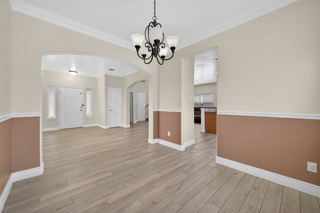 19126 Walbrook Meadows Ln - Photo 5 of 27